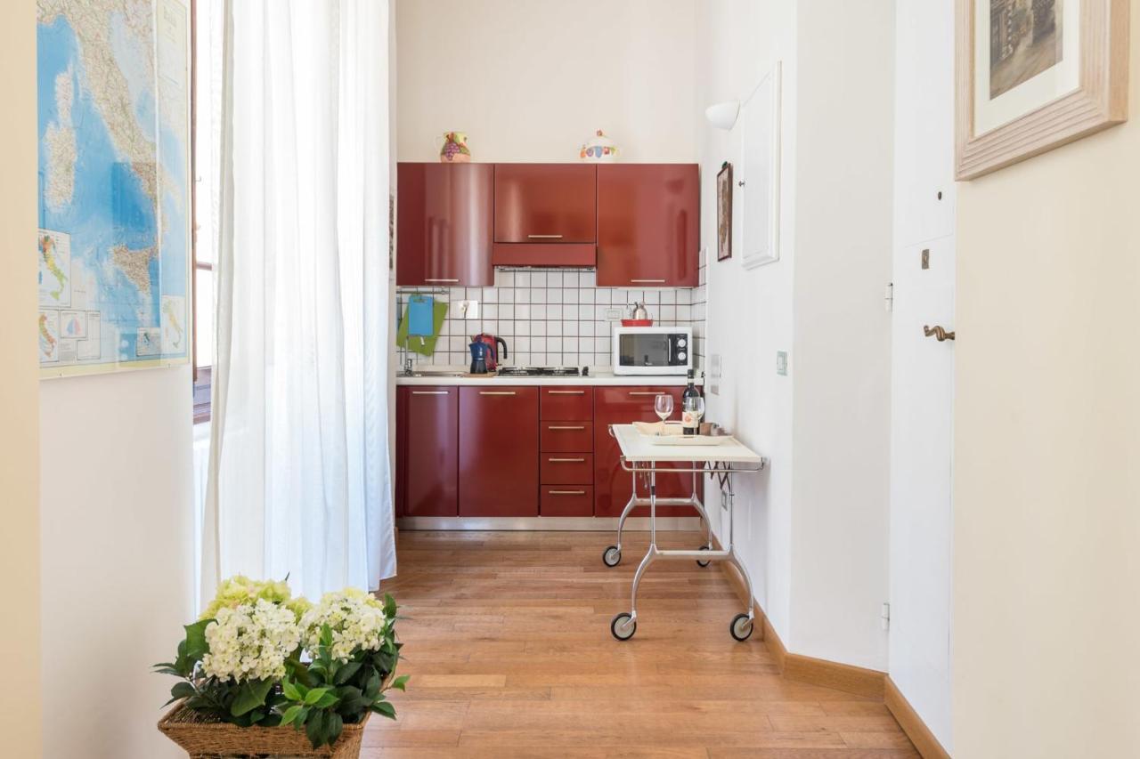 Charming 2Bed Apartment Overlooking Duomo - Hosted By Sweetstay 피렌체 외부 사진